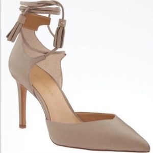 NWT Banana Republic Madi Ankle Wrap High Heels in Grey Taupe
